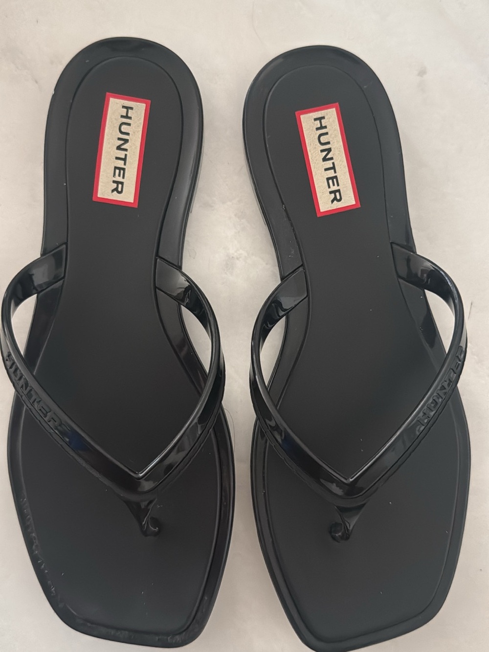 Hunter Black Gloss Jelly Thong Sandals